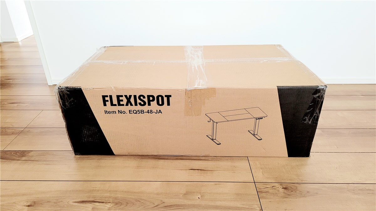 FLEXISPOT EQ5梱包箱